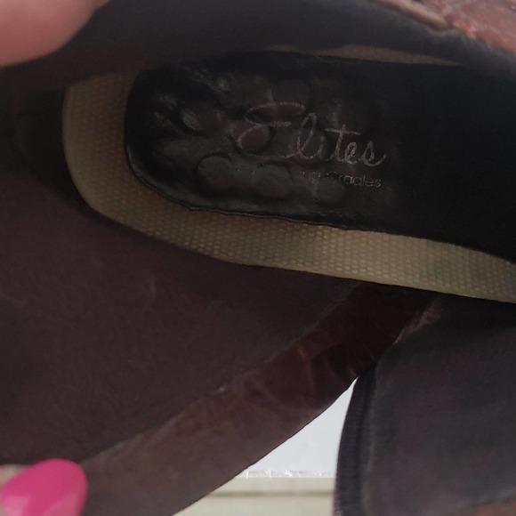 ELITES/ Walking Ankle Boots, Brown Leather with Suede, Size 7M - Picture 12 of 14
